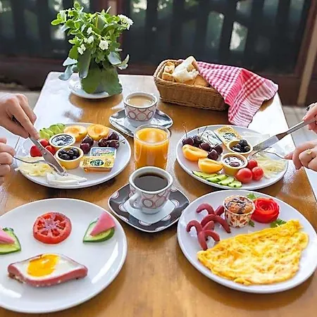 Ephesus Centrum Otel 3*