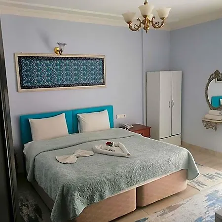 Ephesus Centrum Otel 3*